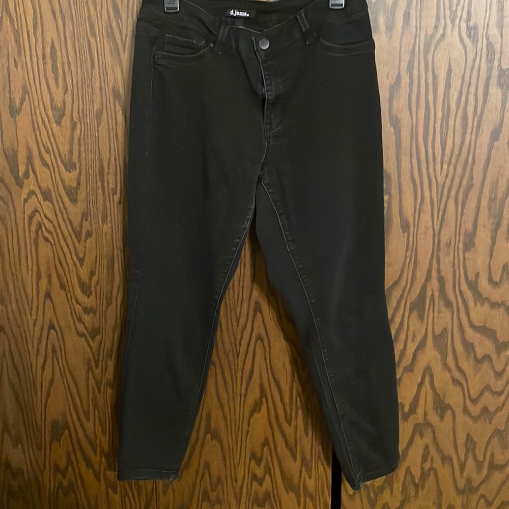 D. Jeans- black jeans